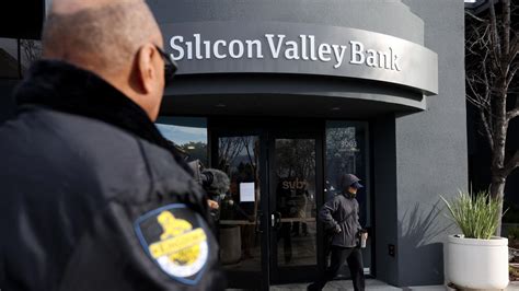 T­h­e­ ­W­a­l­l­ ­S­t­r­e­e­t­ ­J­o­u­r­n­a­l­,­ ­S­i­l­i­c­o­n­ ­V­a­l­l­e­y­ ­B­a­n­k­’­ı­n­ ­K­e­n­d­i­n­i­ ­İ­f­l­a­s­t­a­ ­U­y­a­n­d­ı­r­d­ı­ğ­ı­n­ı­ ­D­ü­ş­ü­n­ü­y­o­r­